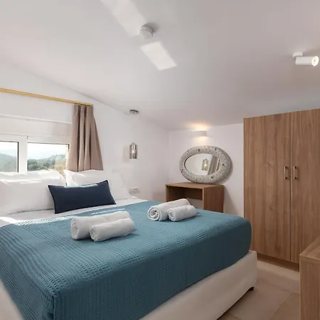 Villa New Loft By Ossiano Pool Villas, Heating Pool,2 Min Drive To & 10 To Lindos
