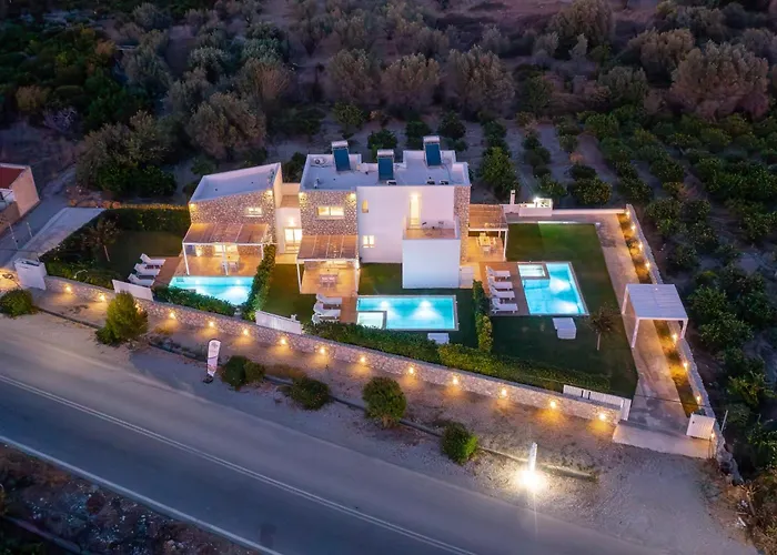 New Loft By Ossiano Pool Villas, Heating Pool,2 Min Drive To & 10 To Lindos ヴィラ